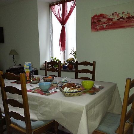 Millot Conilhac Bed & Breakfast Exterior foto